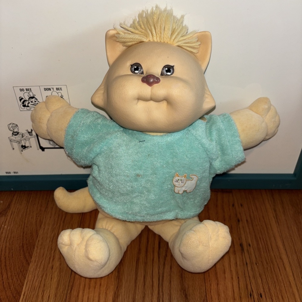 Cabbage Patch Kids Koosa Blonde Straight‎ Hair  Doll 1983